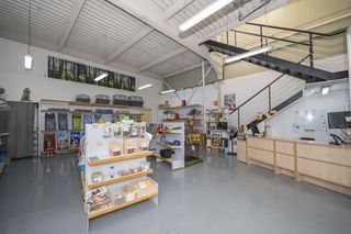 Nau industrial  Carrer des manyans