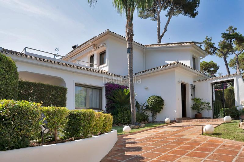 Foto 54553978-00b6-4e49-9122-6bfd06e22a8b. Casa amb calefacció aparcament piscina a Los Monteros Marbella