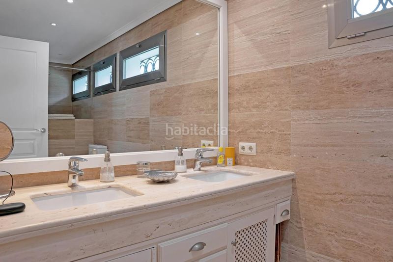 Foto 61509a66-2433-497f-a47b-22c818092630. Casa amb calefacció aparcament piscina a Los Monteros Marbella