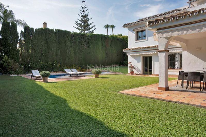 Foto 69e77fc3-cdd1-4dc9-ab94-f74531e74b28. Casa amb calefacció aparcament piscina a Los Monteros Marbella