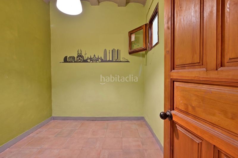 Foto 54d4bc57-700d-4170-85e7-9e62c9196032. Àtic amb calefacció a Raval Barcelona
