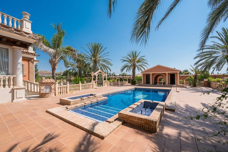 Foto bceae708-7684-4d7e-9e73-071c0b795496. Casa amb calefacció aparcament piscina a Jubalcoi Elche / Elx