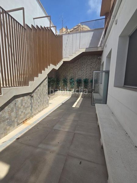 Foto 646516a7-0ca3-40d1-a14e-789db3cbd100. Edificio en San Blas Alicante