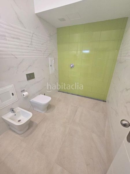 Foto 6c37c3c7-3894-44d0-b605-20176e034a5c. Edificio en San Blas Alicante