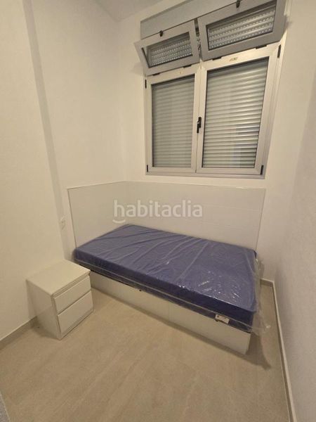 Foto ab5112b3-01b6-4224-b280-85b8bea08f2d. Edificio en San Blas Alicante
