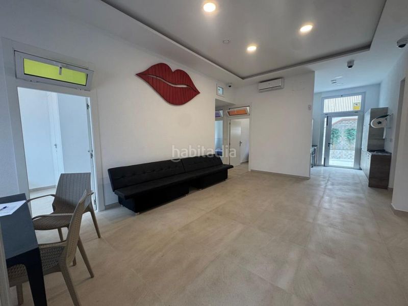 Foto d3808179-8af4-4404-8f4d-64f16215b89d. Edificio en San Blas Alicante