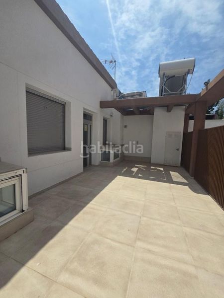 Foto e5218b11-4790-42a0-8e48-5c1f5f5e1488. Edificio en San Blas Alicante