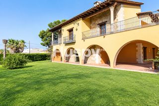 Casa  Carrer montnegre