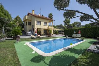 House  Carrer font del tord