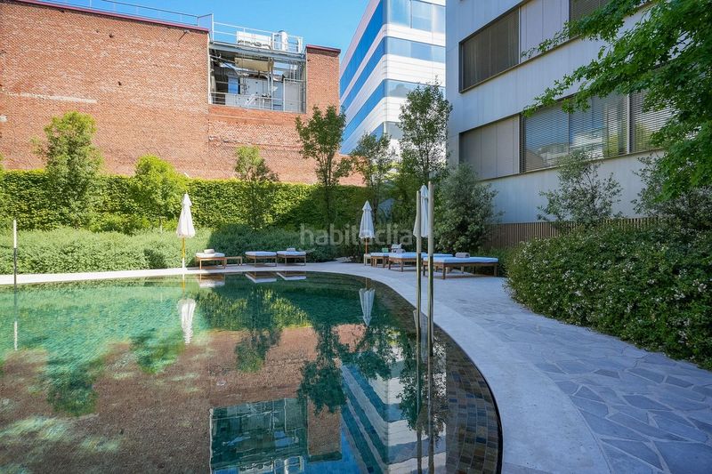 Foto 2f433fa3-de20-4b24-b10a-68a412a2888d. Pis amb calefacció aparcament piscina a Ciudad Jardín Madrid