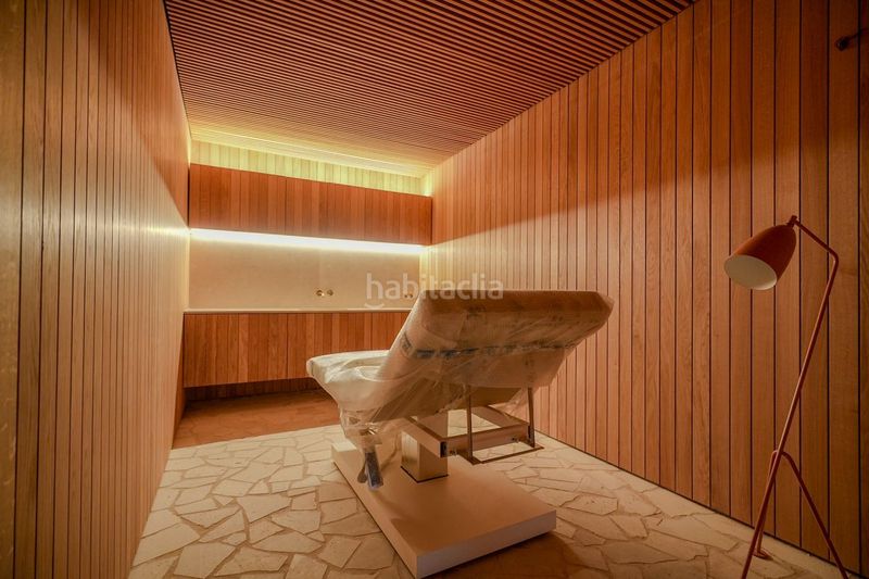 Foto c082f8b8-8972-4016-9355-59e00681acc9. Pis amb calefacció aparcament piscina a Ciudad Jardín Madrid