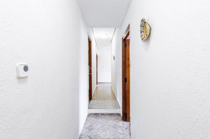 Foto 1e798ab9-95f5-4d50-8fa4-6486229a1f0f. Casa amb calefacció aparcament piscina a Camí de Paterna-Lloma del Calderer Bétera