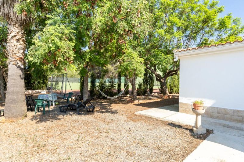 Foto 5dfee0e3-12ca-49f1-ba23-a1d7d5425616. Casa amb calefacció aparcament piscina a Camí de Paterna-Lloma del Calderer Bétera