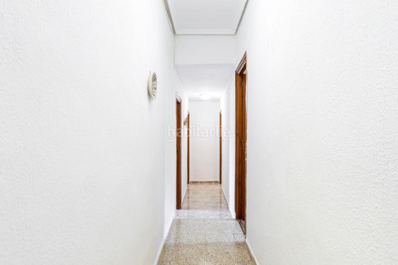 Foto bd96719d-503f-4686-9800-485a792a0c27. Casa amb calefacció aparcament piscina a Camí de Paterna-Lloma del Calderer Bétera