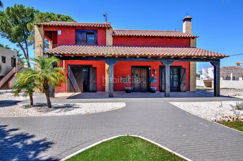 Foto dd1e3332-d535-43cb-ae18-c836105dc945. Casa amb calefacció aparcament piscina a Catral