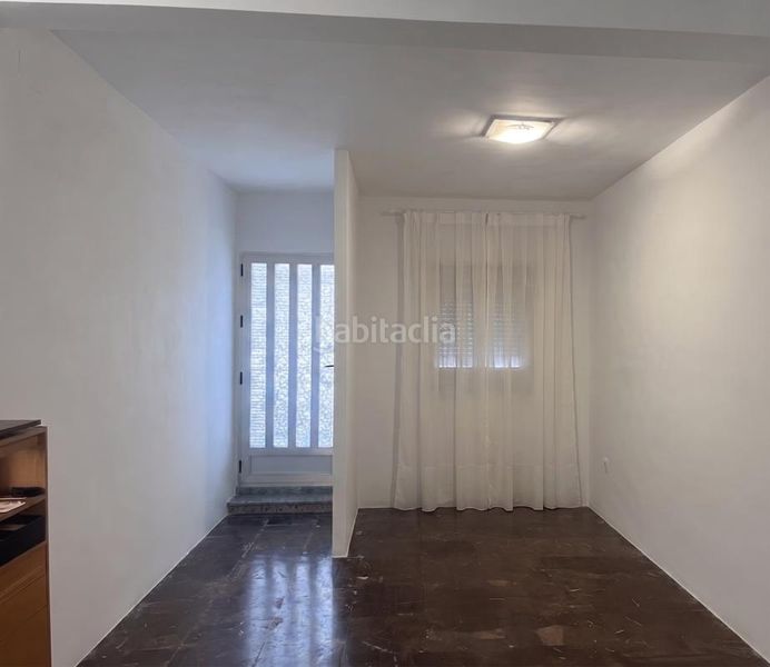 Foto e7111914-d104-4055-b861-89ef18ea054d. Edificio in Massamagrell