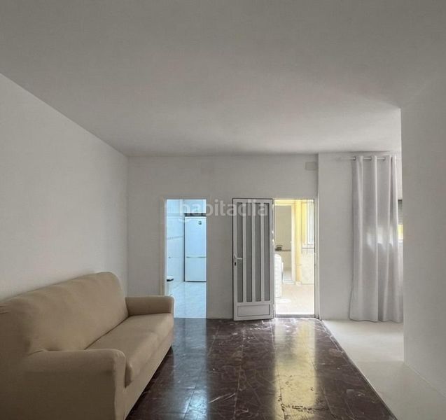 Foto b45a52cc-4120-4b0e-9ec6-0ff3979c42b8. Edificio en Massamagrell