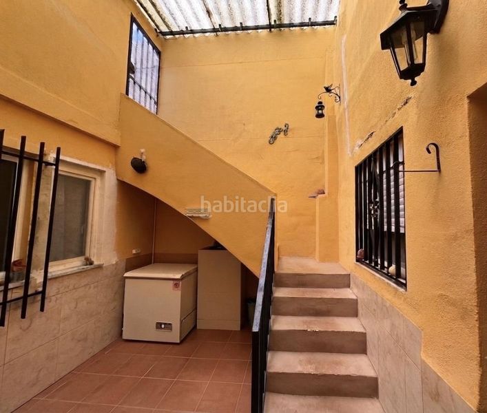 Foto ee7cb2e7-19d2-433d-8f13-7c225d438694. Edificio en Massamagrell