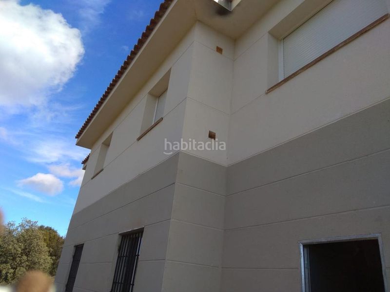 Foto f4b9ddbc-8292-41df-888c-c4a6264e34ba. Casa amb calefacció aparcament a Ambite