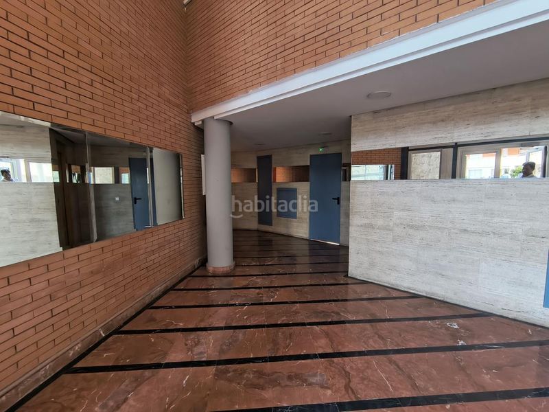 Foto 389a43e1-ec5d-43d3-811e-65b65cfa7608. Pis amb calefacció aparcament piscina a Martiricos - La Roca - La Rosaleda Málaga