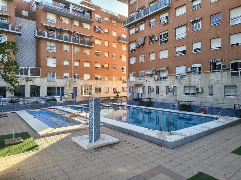 Foto c562485b-85dd-4afc-ba01-5d797ddc5a57. Pis amb calefacció aparcament piscina a Martiricos - La Roca - La Rosaleda Málaga