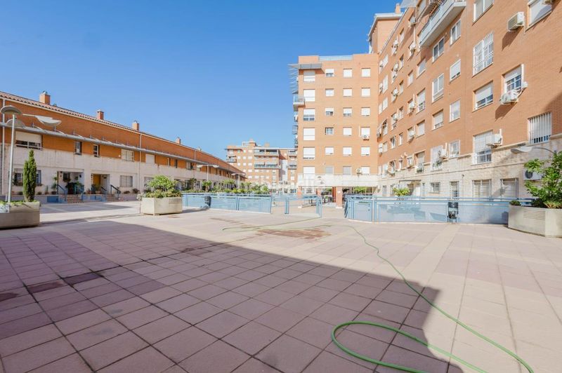 Foto fc453f84-9eaf-409b-8d7a-3b90c98a7ed2. Pis amb calefacció aparcament piscina a Martiricos - La Roca - La Rosaleda Málaga