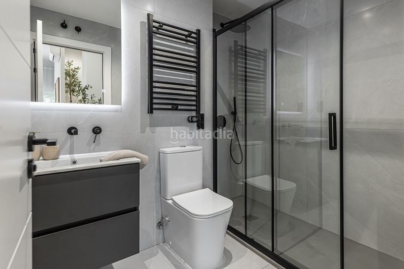 Foto 7e01f492-4e88-4291-a0b1-038147db5b9f. Planta baixa amb calefacció aparcament piscina a Madrid