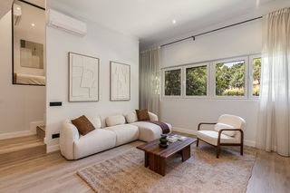 Rez-de-chaussée  Calle de arturo soria