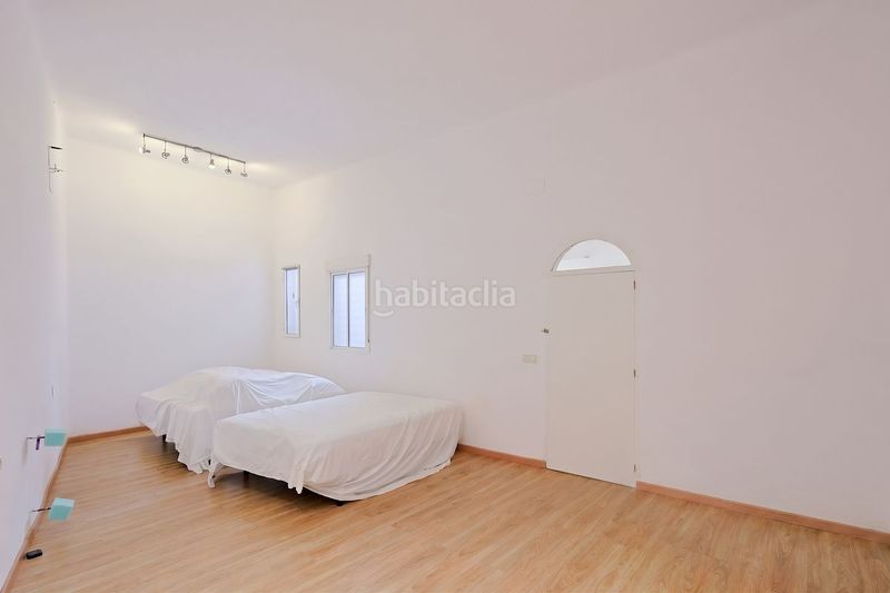 Foto 571ac838-aaec-4b3a-9c5c-b2e2ee51b849. Planta baixa amb calefacció a Palacio Madrid