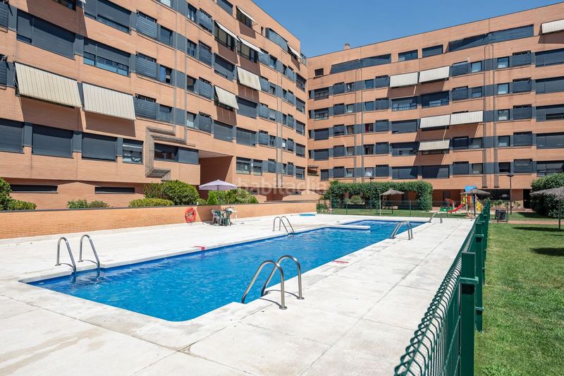 Foto 46df5836-f8bc-4f64-8f94-55ec2447c124. Àtic amb calefacció aparcament piscina a Rejas Madrid