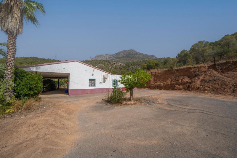 Foto 1e7b9c07-c0ba-43a4-9362-e47c31841e75. Casa amb calefacció aparcament a Finestrat pueblo Finestrat