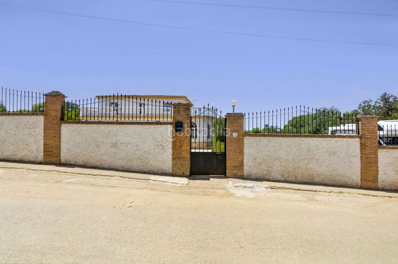 Foto 3b0eee4e-c1a1-4534-a391-cbe0597d92a9. Casa amb calefacció aparcament piscina a Carmona