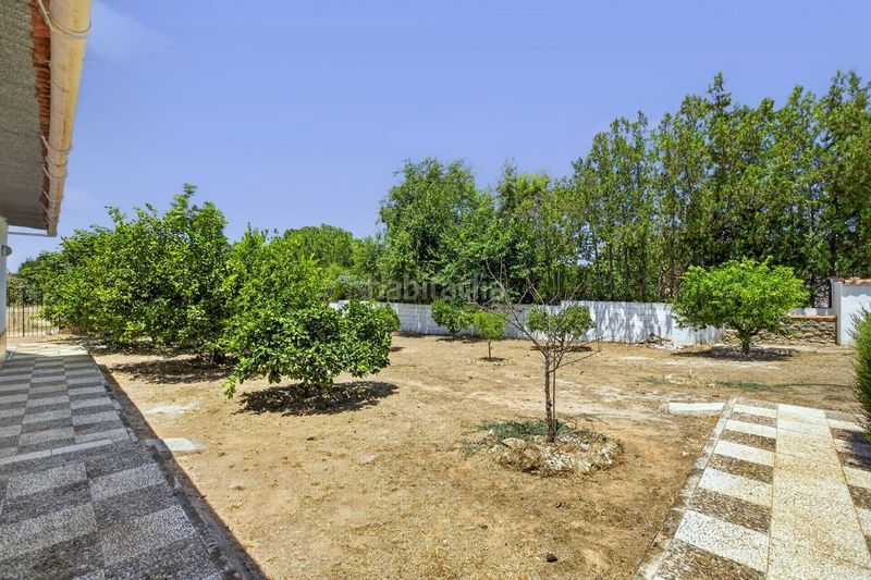 Foto e889b2f6-cce4-4f33-9ac0-158ac3b45ff8. Casa amb calefacció aparcament piscina a Carmona