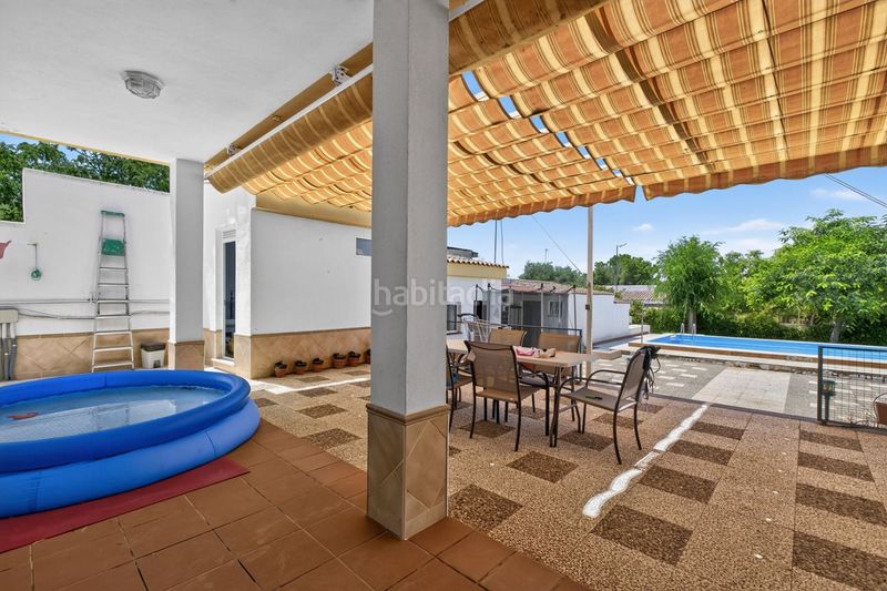 Foto ead20e8d-db98-4659-9e14-cdc7d2ee7079. Casa amb calefacció aparcament piscina a Carmona
