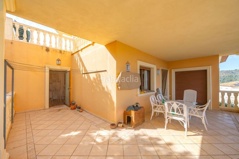 Foto 10552a40-ce54-4031-87a4-e97782930c3b. Dúplex amb calefacció aparcament piscina a Centro Pedreguer