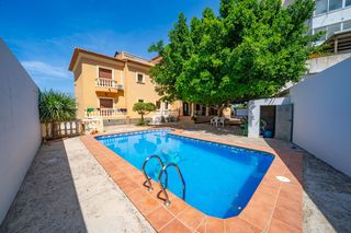 Zweistöckige Wohnung  Carrer josep de la tona