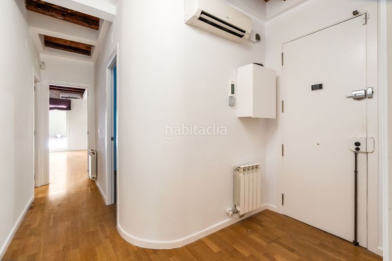 Foto d7d938ac-3ea2-4ff7-a412-091e61b47aa2. Pis amb calefacció a Sant Antoni Barcelona