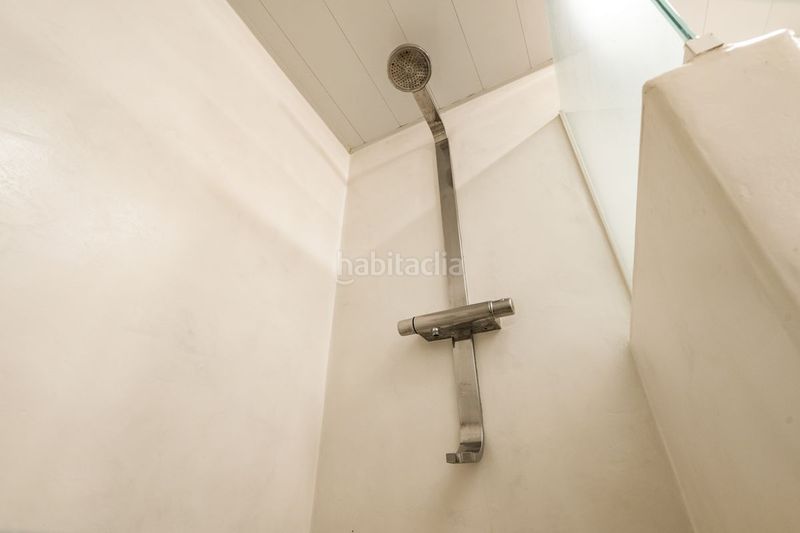 Foto d8071235-e385-4ae4-80a0-e8b08ac81a5f. Pis amb calefacció a Sant Antoni Barcelona