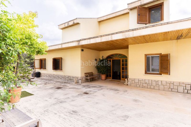 Foto f2df7295-a9a6-455b-bbd4-e32d5cc14d78. Casa amb calefacció a El Bosque Chiva