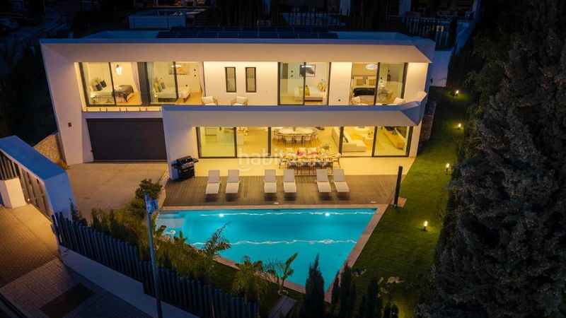 Foto 4131b7f4-4760-4123-b439-0b6f78c0dd2a. Casa amb calefacció aparcament piscina a reserva de Marbella Marbella