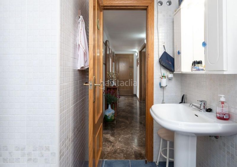 Foto 4b9c6016-c999-4783-a3d3-13ae9925d413. Pis amb calefacció piscina a Playa Poniente Benidorm