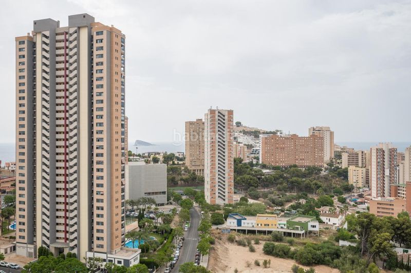 Foto 80b7664d-ec16-4607-a127-3f88d0452f60. Pis amb calefacció piscina a Playa Poniente Benidorm