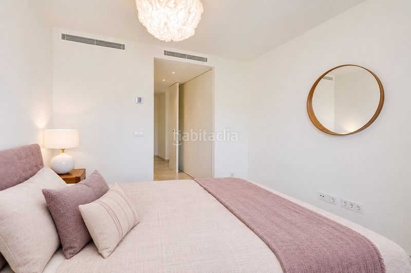 Foto b9055fbf-278f-495d-8568-0e019b2314d7. Pis amb calefacció aparcament a Los Naranjos Marbella