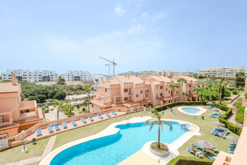 Foto a7ff4166-d651-479a-b9e1-1481cec41a9a. Àtic amb calefacció aparcament piscina a El Faro de Calaburra - Chaparral Mijas