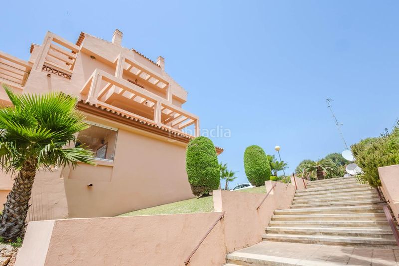 Foto cc3eb3d3-36ea-48f5-868e-ecde14ec6267. Àtic amb calefacció aparcament piscina a El Faro de Calaburra - Chaparral Mijas