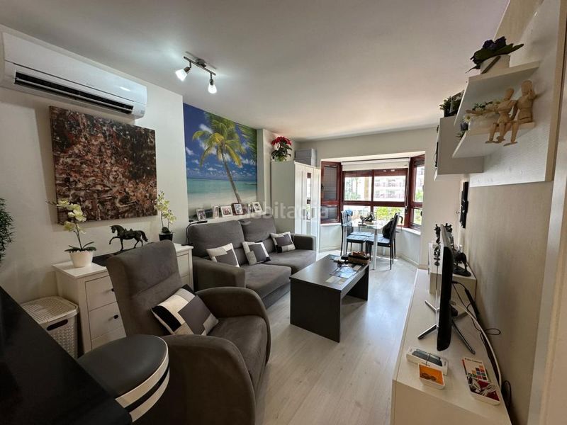 Foto a55c765a-7791-4122-8672-5d52629d3665. Estudi amb calefacció aparcament piscina a Playa Levante Benidorm