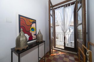 Etagenwohnung in Dalt Vila-La Marina