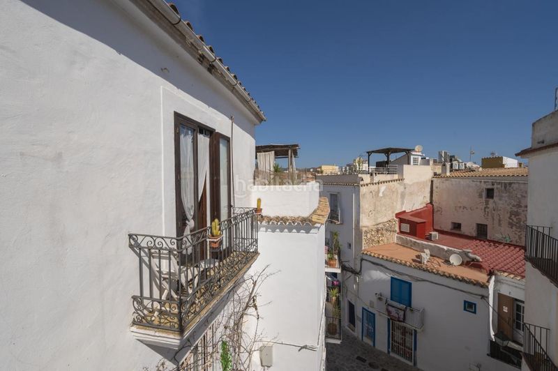 Foto fcb45918-70eb-48ff-93c6-bb2cc527e9e5. Pis amb calefacció a Dalt Vila-La Marina Ibiza