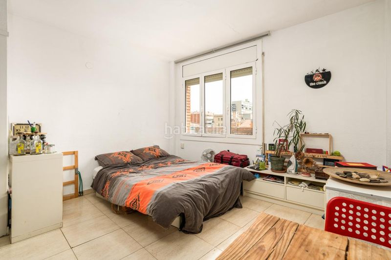 Foto 48252931-6317-4257-b6d8-8c59923d9404. Àtic amb calefacció a Vila de Gràcia Barcelona