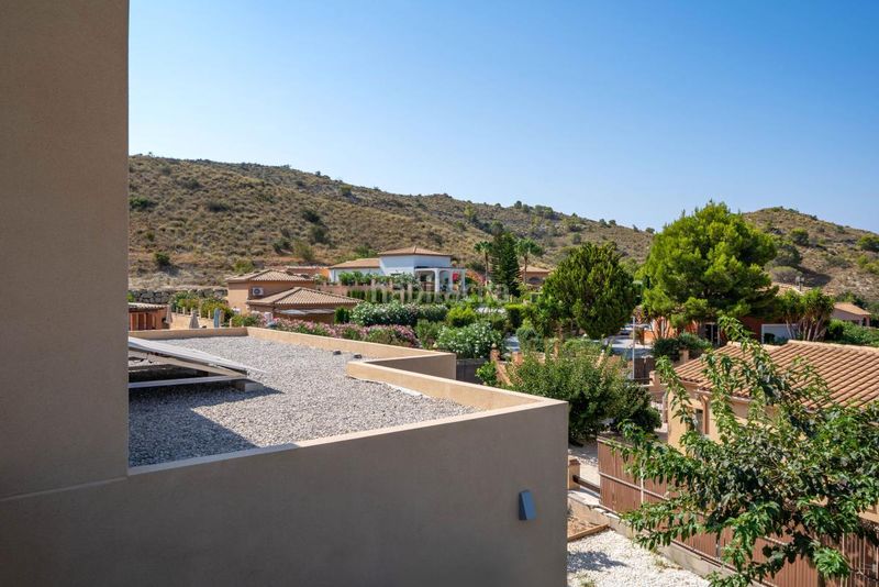 Foto fdbb7fb2-3c91-4519-b235-eae968f161f7. Casa amb calefacció aparcament piscina a Busot
